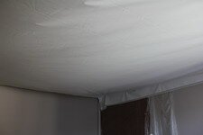 монтаж тканевого натяжного потолка специалистами компании ECOPRO